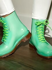 9 pictures - August Ames Goodbye Kitty